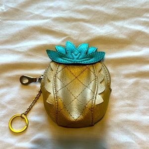 Relic Pineapple Coin Purse Card Holder Keychain